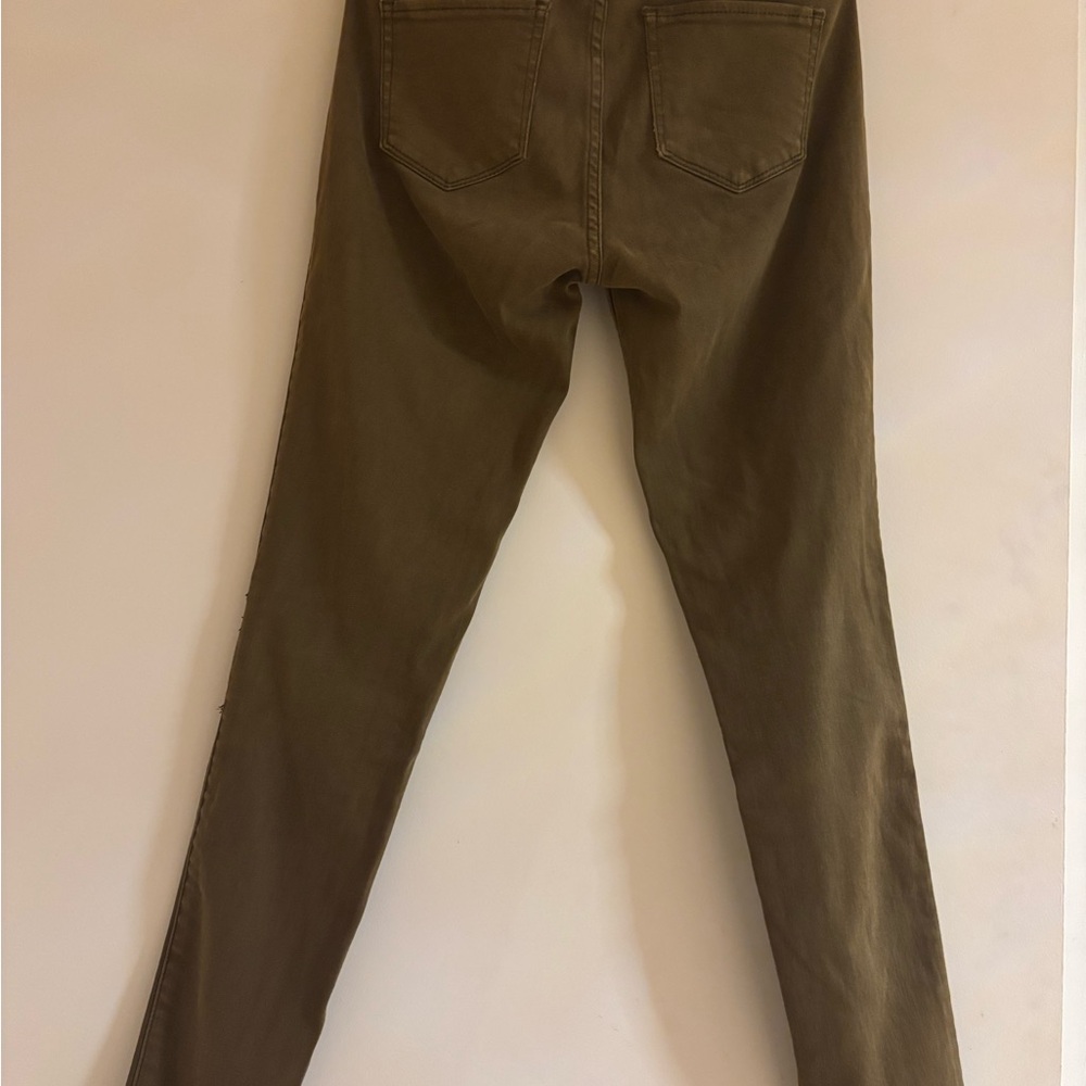 Abercrombie & Fitch Olive Green Skinny Jeans - Signature cut of A&F